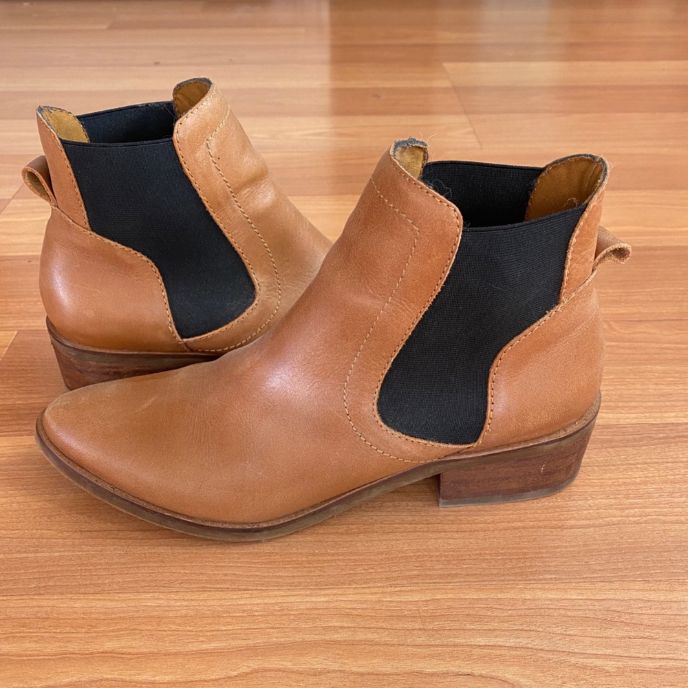 Leather Chelsea Boot Wood Heel, Roolee
